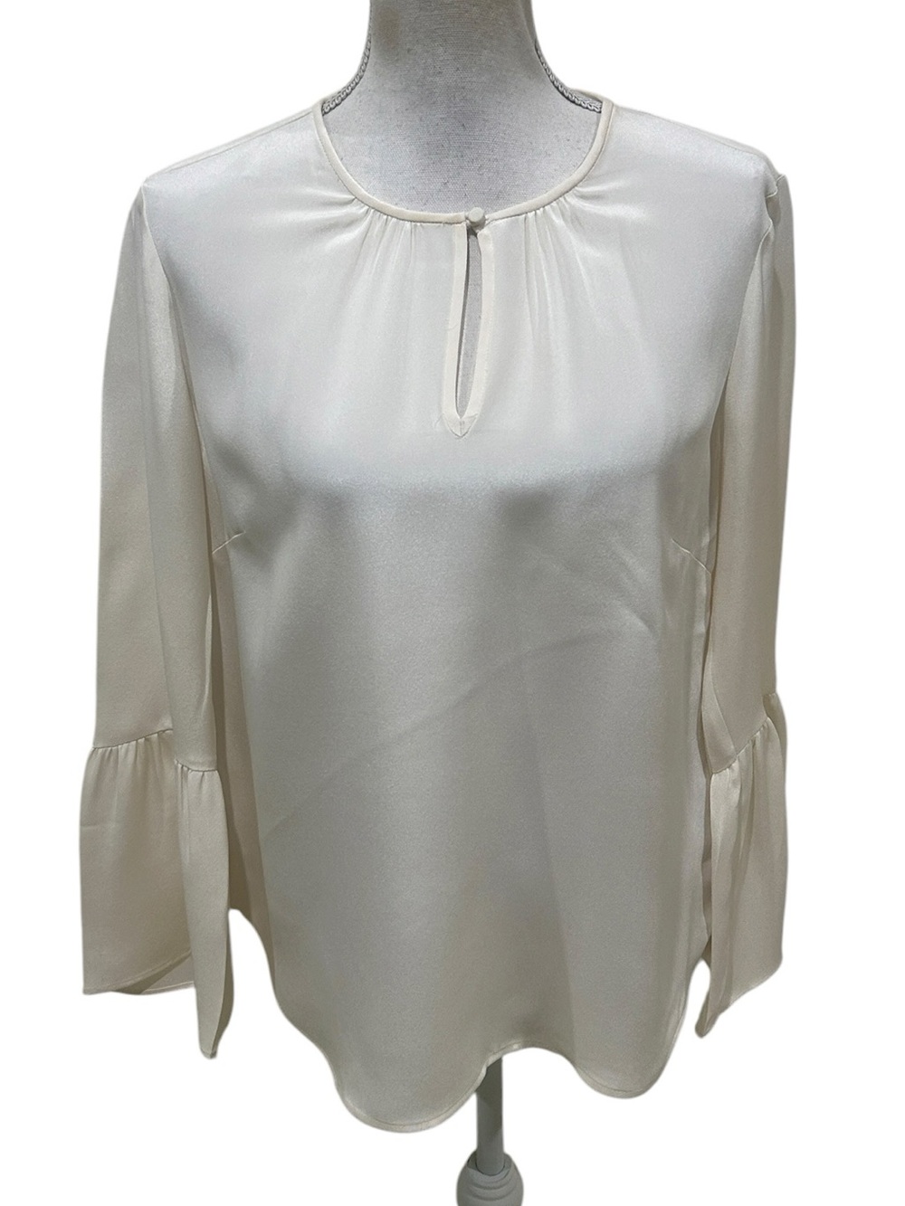 J. Crew Ivory 100% silk front Keyhole Long-bell Sleeve collarless Blouse size 8